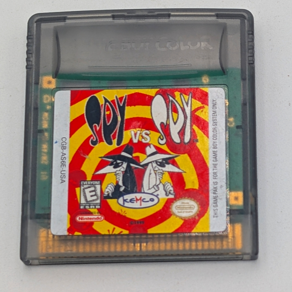 Spy vs Spy. Gameboy Color. Game only